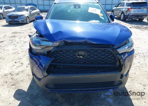 2022 Toyota Corolla Cross Le from USA, damaged, VIN 7MUCAABG7NV024851